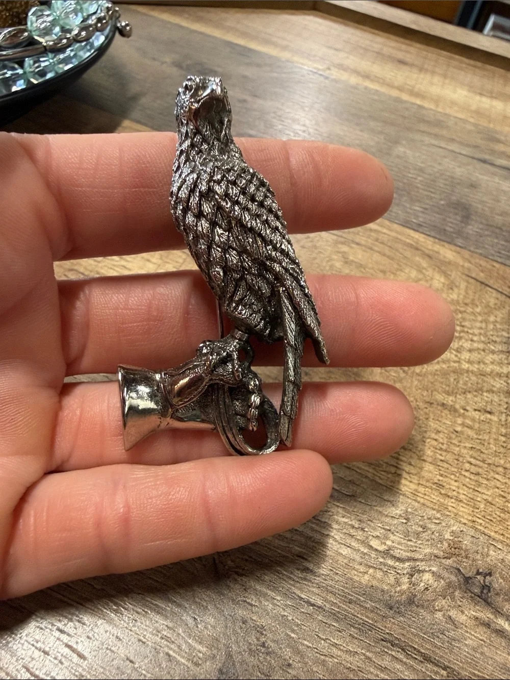 Tortolani falcon brooch